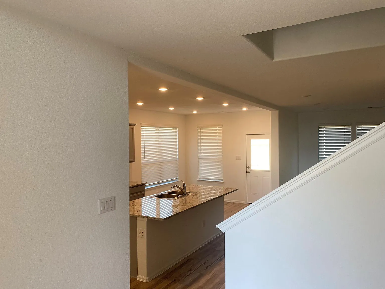 4 bed, 2.5 bath, 2273 sqft, $2,599 — Photo 3