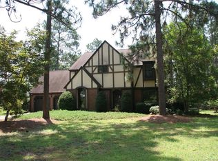 6823 Uppingham Rd #350, Fayetteville, NC 28306