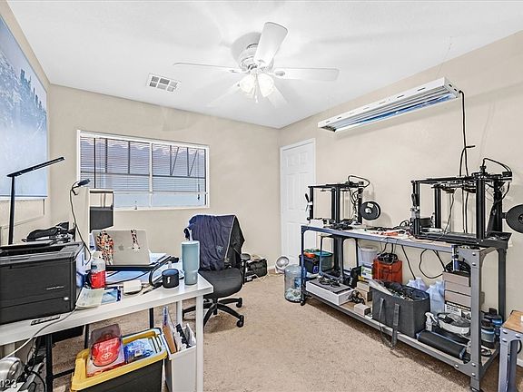 4th image of 624 Desert Passage St