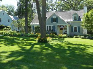 1563 Dean St, Niskayuna, NY 12309