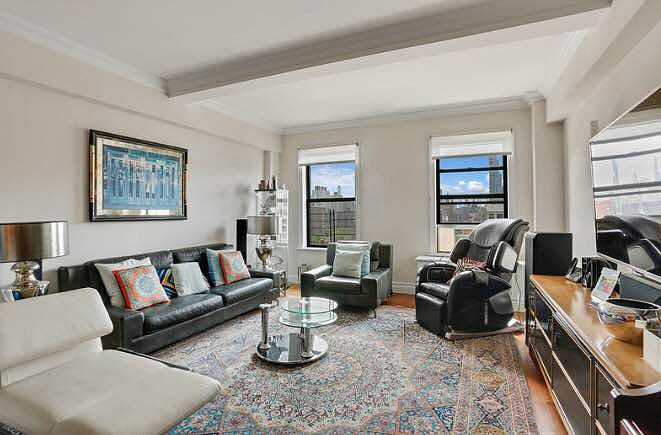 1st image of 207 W 106th St APT 6C