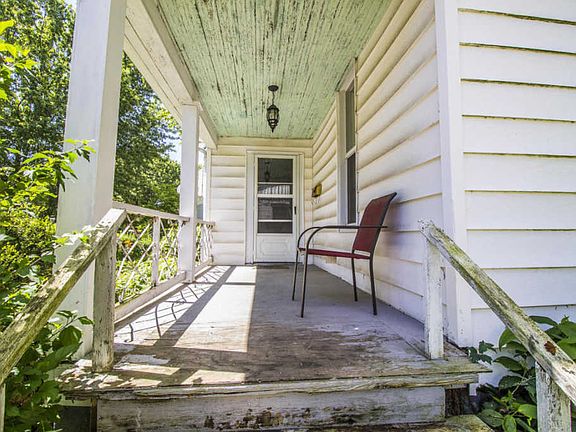 4th image of 1123 S Crutcher Ave