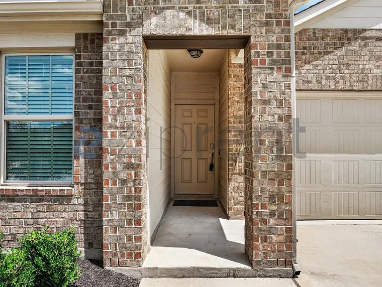 21417 Bird Wing Dr — Photo 4