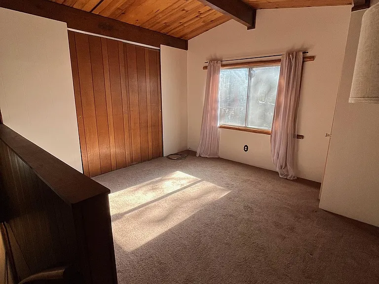 1017 Wendy Ave — Photo 5