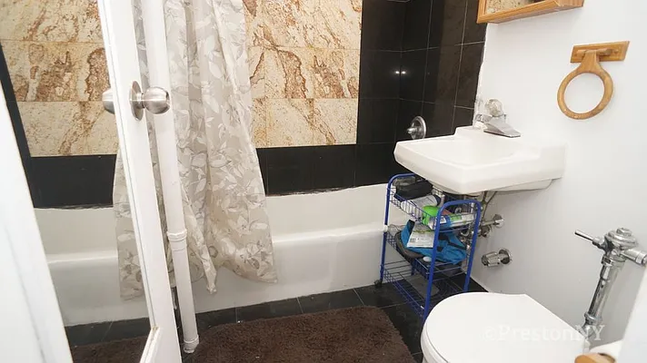 Rented by JM Preston Properties LLC | media 18