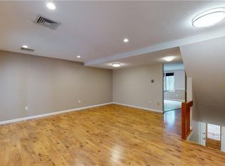 84 Songbird Ln #84, Farmington, CT 06032