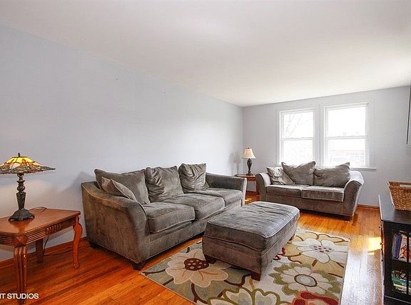2nd image of 16468 Craig Dr