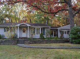 217 Oak Ln, Cresco, PA 18326