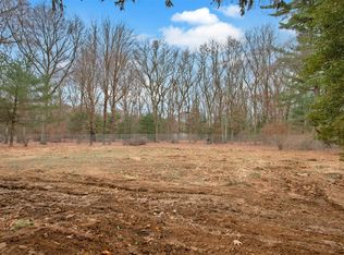 31 Carman Rd, Dix Hills, NY 11746