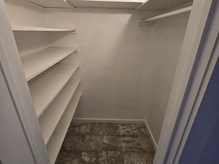 2439 Sherman Ave — Photo 9