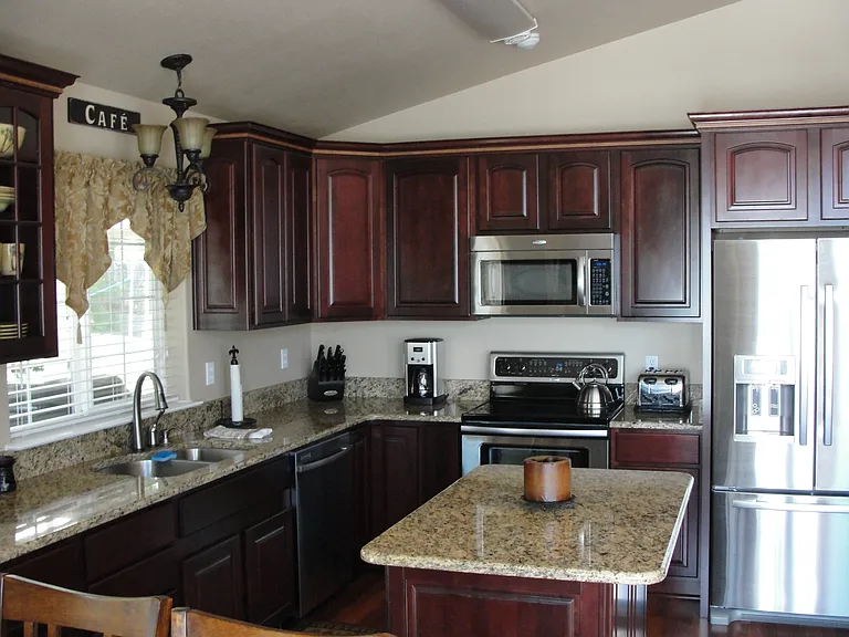 602 Mountain View Dr — Photo 4