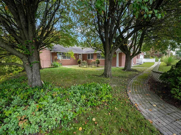 541 Broadway Ave, Morgantown, WV 26505