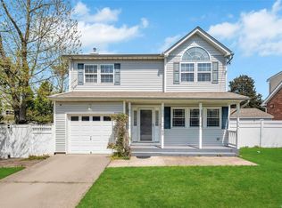 69 Cedar Rd, Amityville, NY 11701