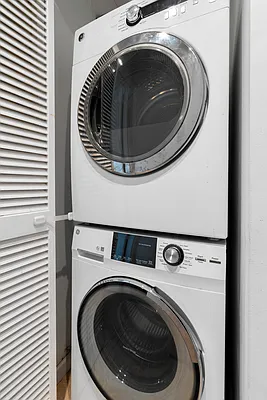 Rented by Douglas Elliman | media 33