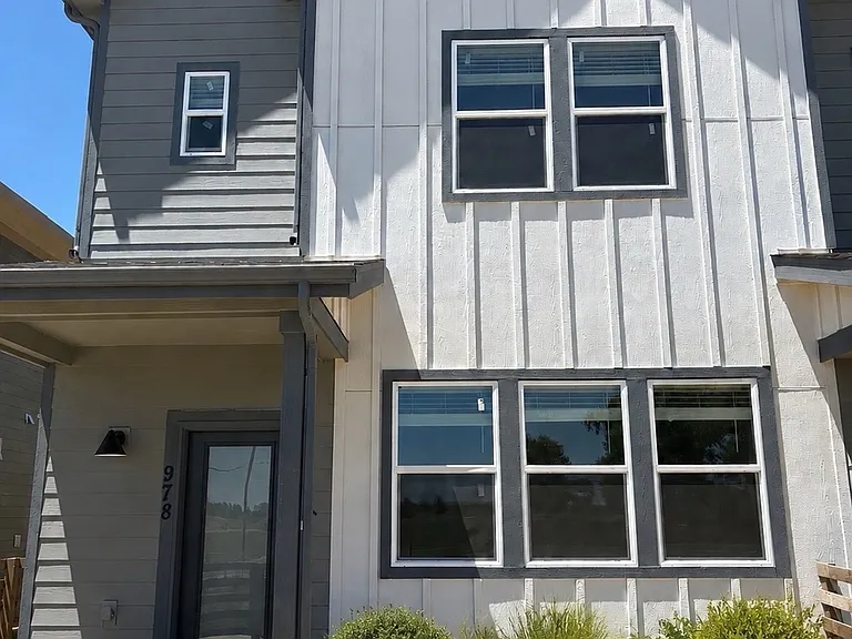 978 Nettle Ln — Photo 1