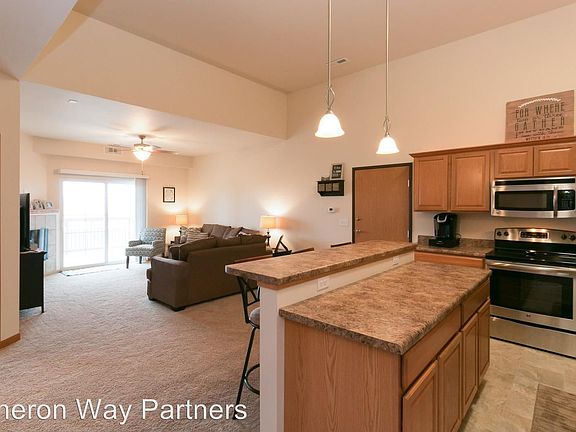 4th image of 1680 Lincoln Dr Unit 105