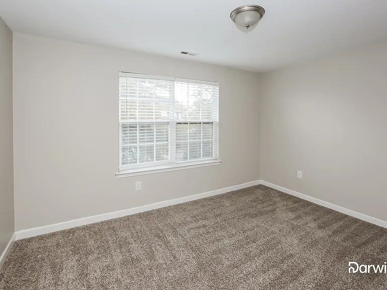 8812 Cornwall St — Photo 9