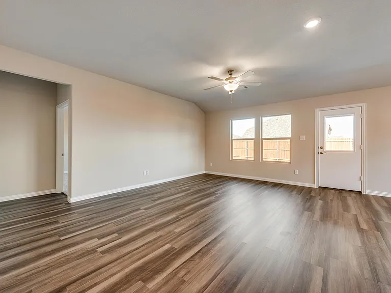 2124 Sun Star Dr — Photo 18