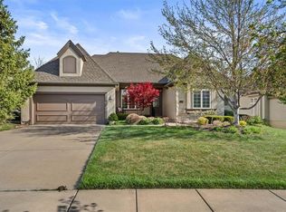 5418 W 141st Ter, Leawood, KS 66224