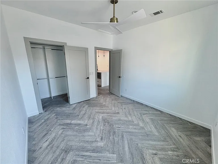 2643 Summerchase Ave #B — Photo 14