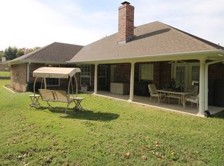 234 Spring Lake Dr, Mineola, TX 75773