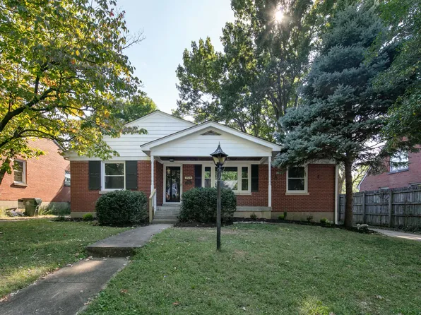 868 Della Dr, Lexington, KY 40504