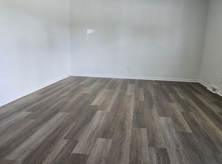 717 Little Neck Rd, Virginia Beach, VA 23452