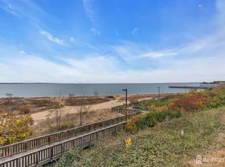 115 Shoreland Cir, Laurence Harbor, NJ