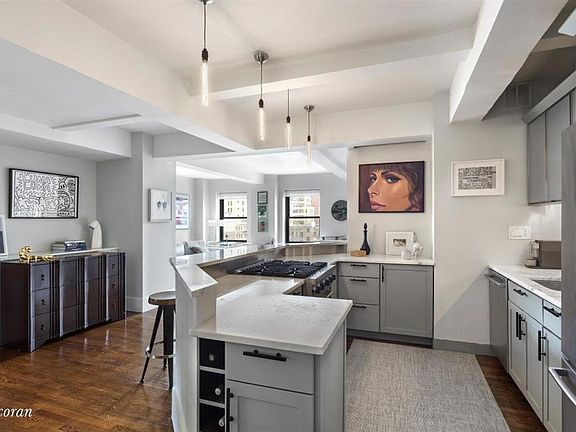 2nd image of 315 W 23rd St APT 8E