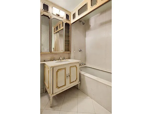 Sold by Douglas Elliman | media 7