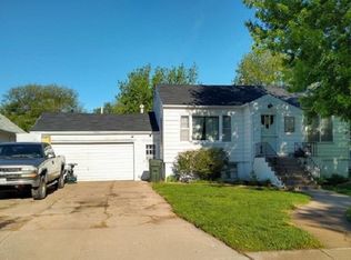 223 Smith Ave, Minden, NE 68959