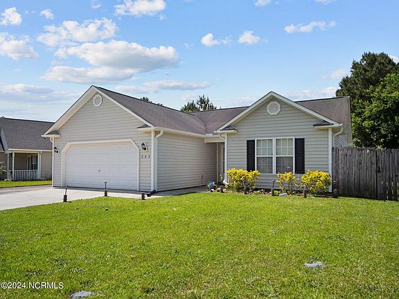 2nd image of 204 Jasmine Ln