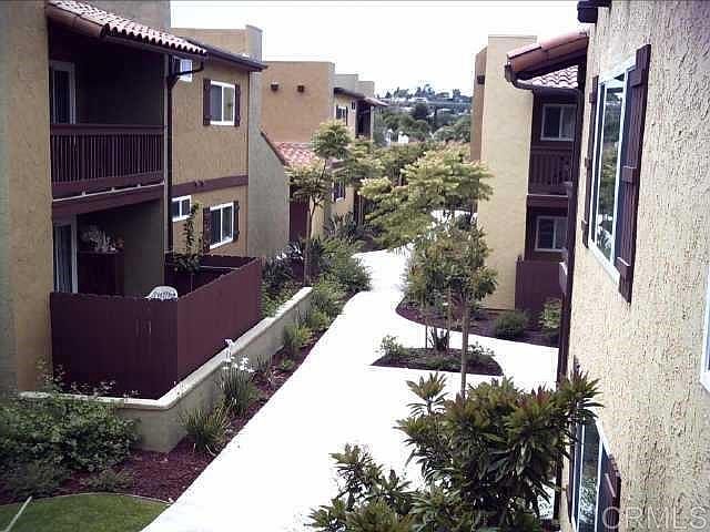 Building Photo 3