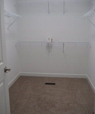 4th image of 105 Willow Pond Dr