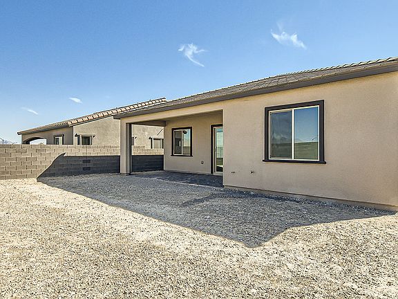3rd image of 9372 Draconis Ave