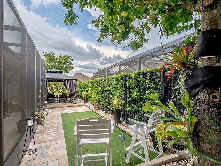 16459 Courtyard Loop — Photo 47