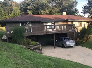 398 Scenic Dr, Daisytown, PA 15427