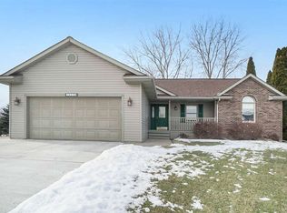 1130 Oakdale Cir W, Unionville, MI 48623