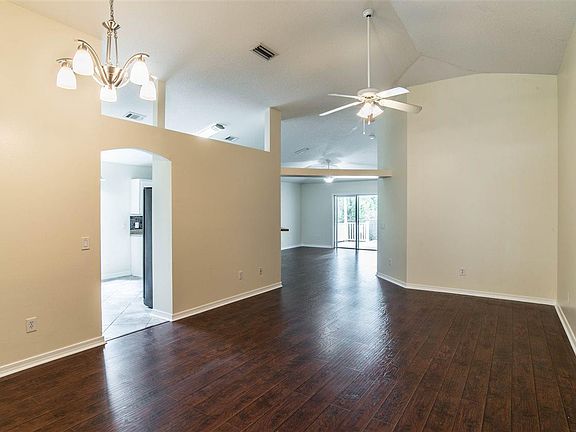 4th image of 5857 Dandelion Ln