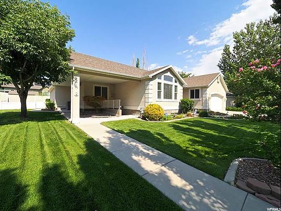 3rd image of 1216 W Murray Bluffs Ct