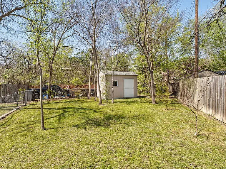 6414 Kenilworth Dr — Photo 27