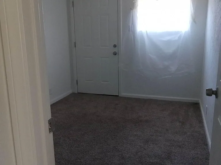 1211 Flora St — Photo 15