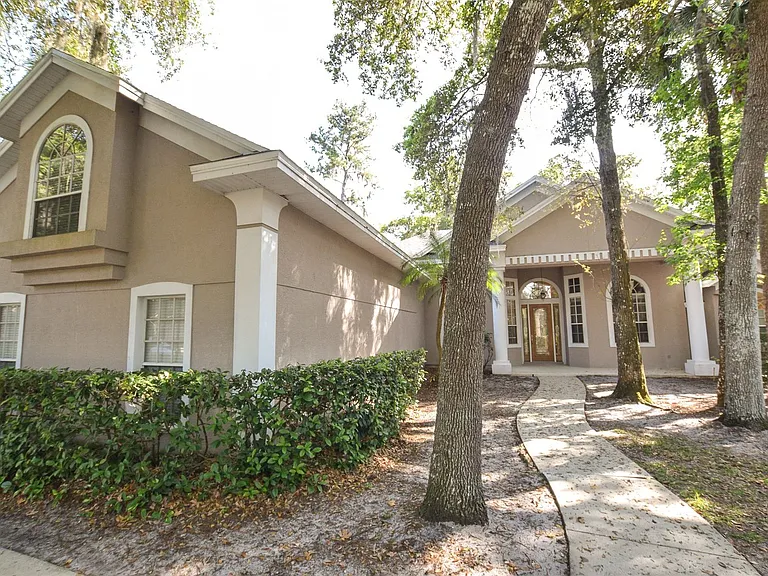 5313 Lake Bluff Ter — Photo 1