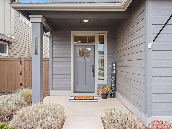 2nd image of 4541 SW 36th St