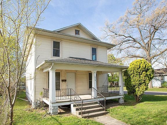 3rd image of 1033 W Blaine Ave