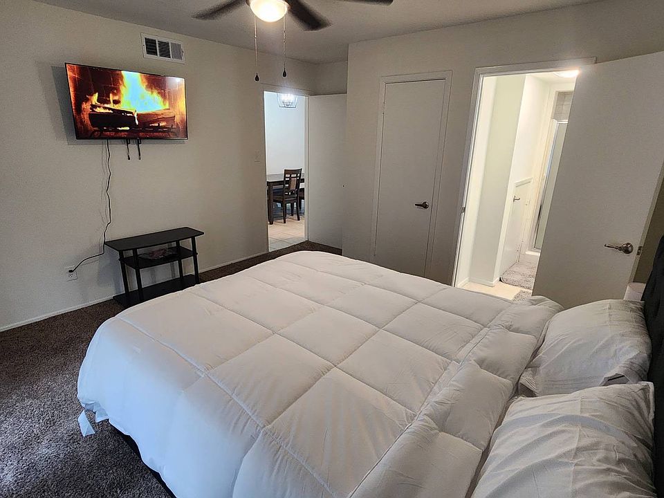 1st image of 14 E Mountain Ln #14