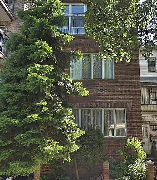 1st image of 1240 47th St