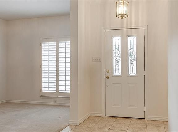 3rd image of 4620 Westridge Ave