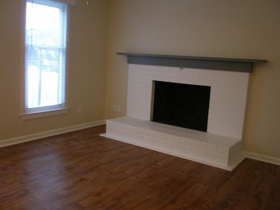 2nd image of 316 Washington St APT A