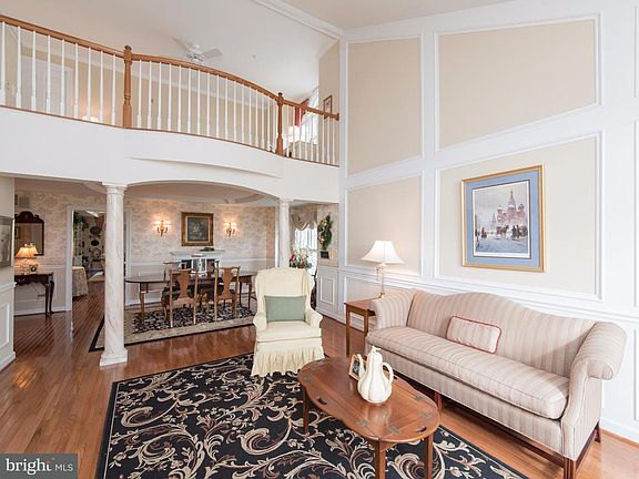 3rd image of 1711 Pine Forest Ct